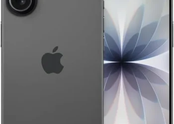 Apple iPhone 17 — official Amazon product image