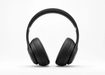 Beats Studio Pro 2 - front design view