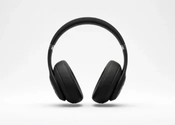 Beats Studio Pro Plus - front design view
