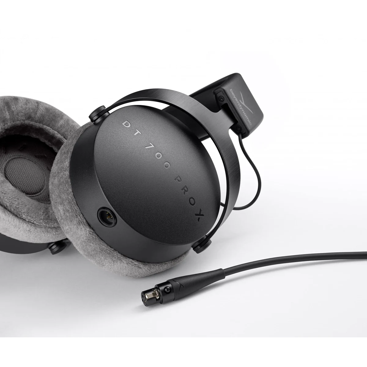 Beyerdynamic DT 700 Pro X — Amazon gallery image 2