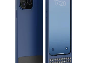 Clicks Keyboard for iPhone 15 Pro Max — official Amazon product image