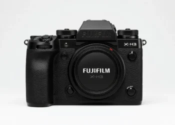 Fujifilm X-H3 - front design view