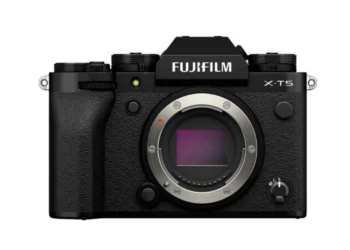 Fujifilm X-T5 — official Amazon product image