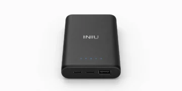 INIU Portable Charger 10000mAh - front design view