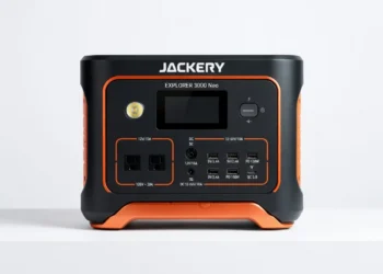 Jackery Explorer 3000 Neo - front design view
