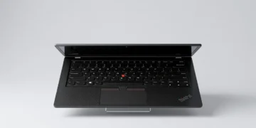 Lenovo ThinkPad X1 Carbon Gen 13 - front design view