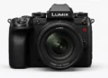 Panasonic Lumix S2 - front design view