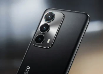 Poco F7 - front design view