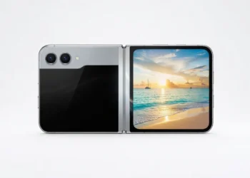 Samsung Galaxy Z Flip 8 - front design view
