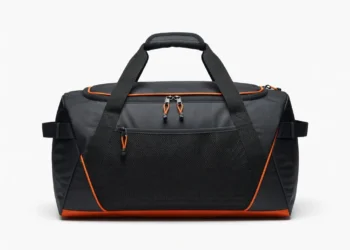 Thule Chasm Sport Duffel Bag 40L - front design view