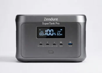 Zendure SuperTank Pro 26800mAh - front design view