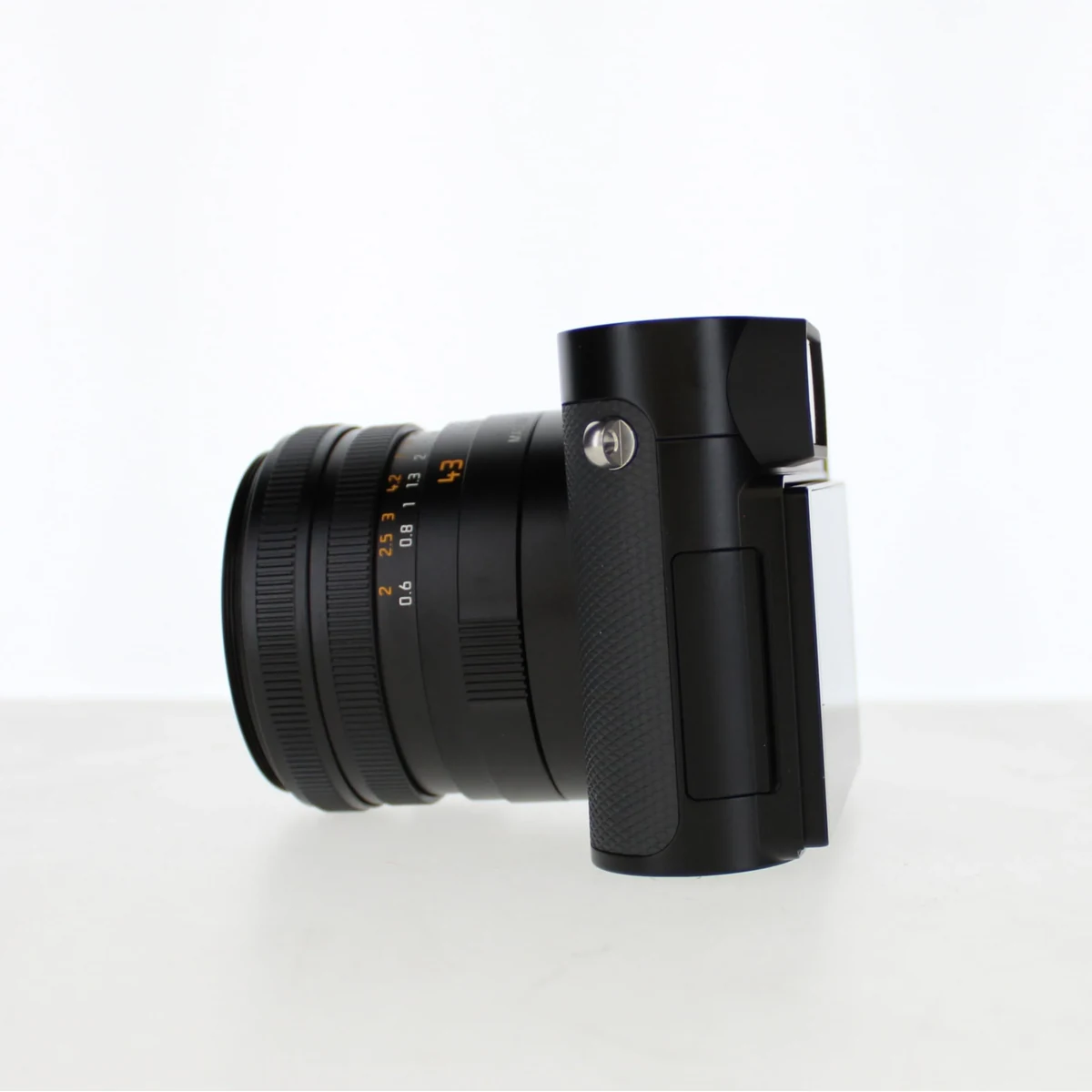 Leica Q3 — Amazon gallery image 2