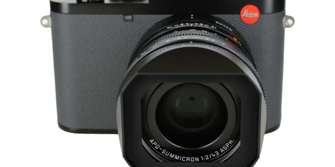 Leica Q3 — official Amazon product image